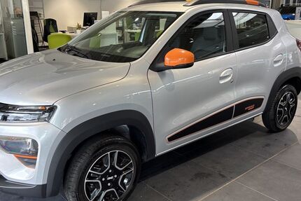 Dacia Spring 7.615 km 12.790 &euro; Dresden 01139