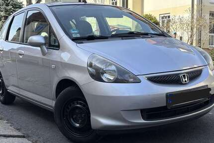 Honda Jazz 173.000 km 2.100 &euro; Dresden, Stadt 01129