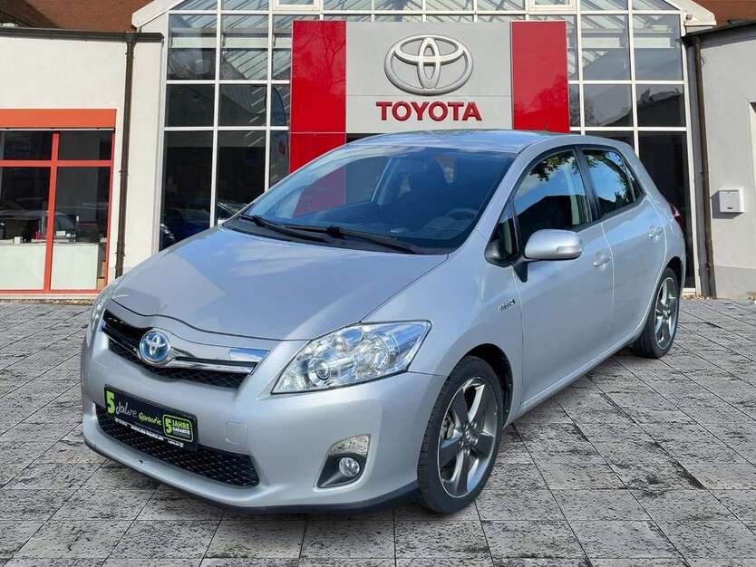 Toyota Auris 148.789 km 8.495 € Dresden 01217