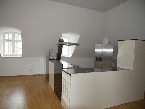 Gewerbeobjekt Dresden Innere Altstadt - 2 Zimmer, 110 m&sup2;, 2.035&euro; | Angebot:25708934