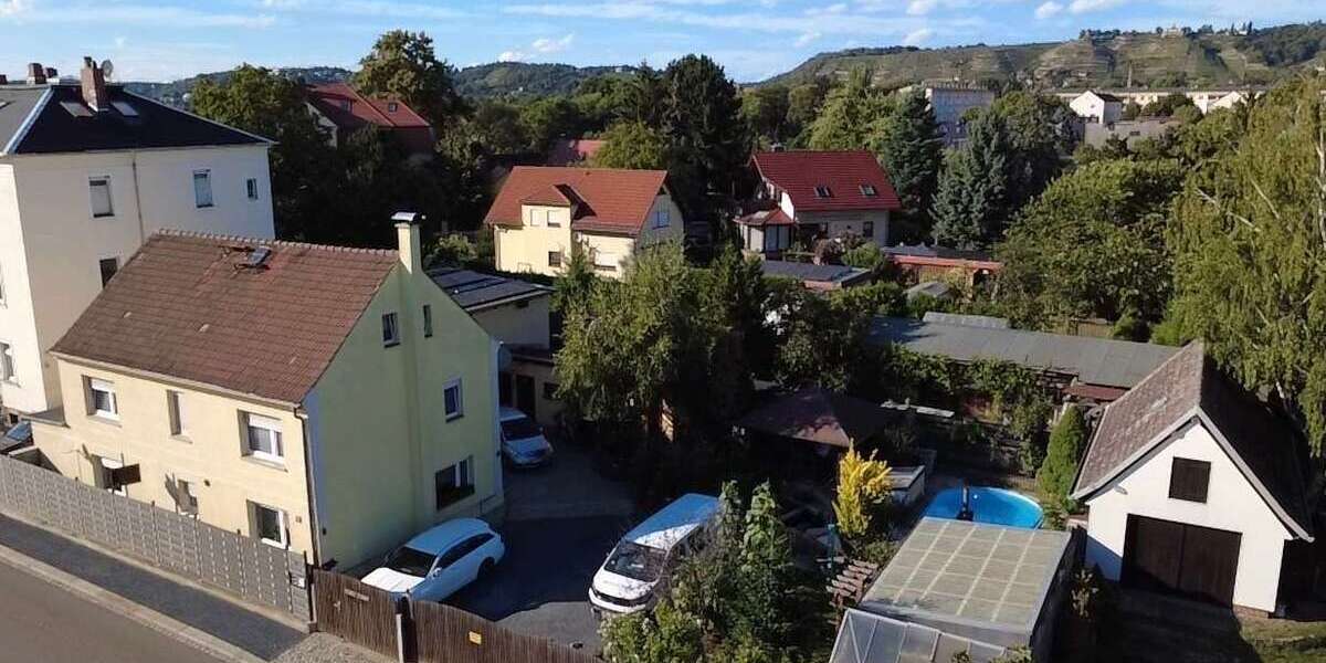 Einfamilienhaus Radebeul - 12 Zimmer, 244 m&sup2;, 465.000&euro; | Angebot:27501159