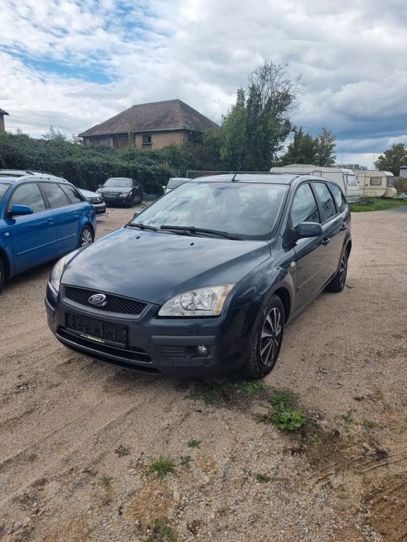 Ford Focus 223.000 km 799 € Pirna 01796