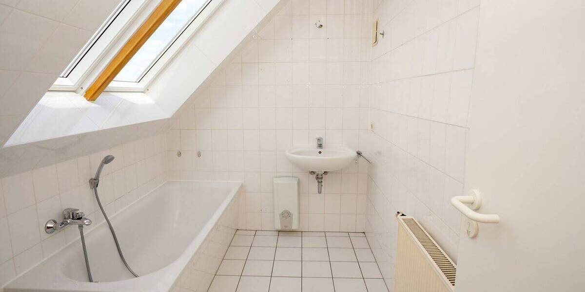 Etagenwohnung Dresden Weixdorf - 3 Zimmer, 76 m&sup2;, 225.000&euro; | Angebot:26806651