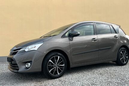 Toyota Verso 75.800 km 14.950 &euro; Dresden 01109