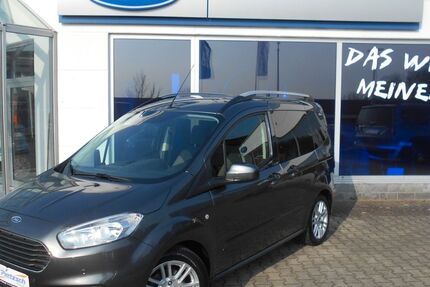 Ford Tourneo Courier 46.455 km 15.990 &euro; Radeberg 01454