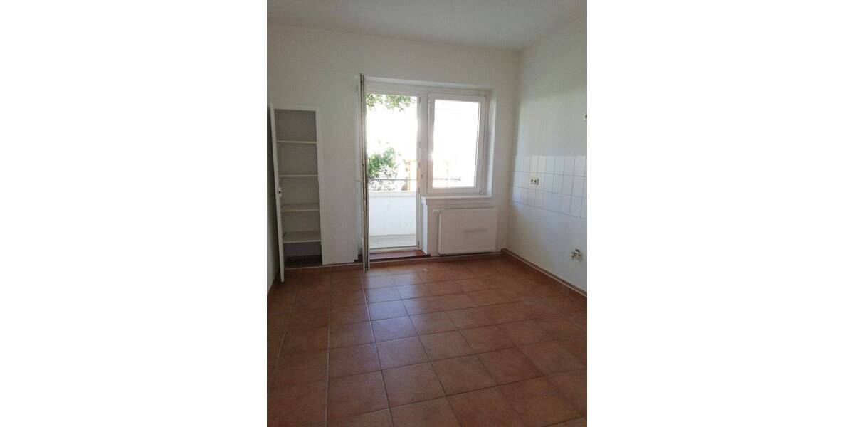 Etagenwohnung Dresden Laubegast - 2 Zimmer, 52 m&sup2;, 500&euro; | Angebot:26902511