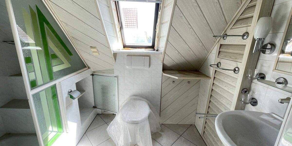 Einfamilienhaus Dresden / Klotzsche Klotzsche - 6 Zimmer, 200 m&sup2;, 339.000&euro; | Angebot:25667259