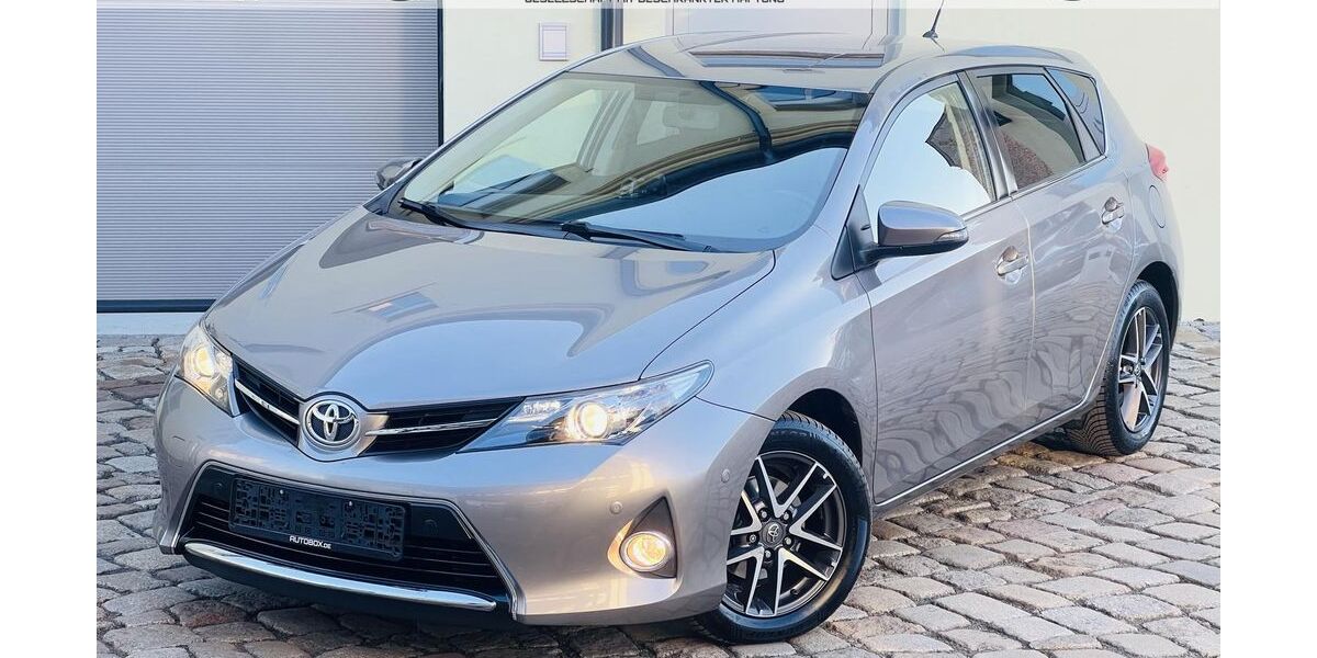 Toyota Auris 60.000 km 10.980 &euro; Dresden 01257