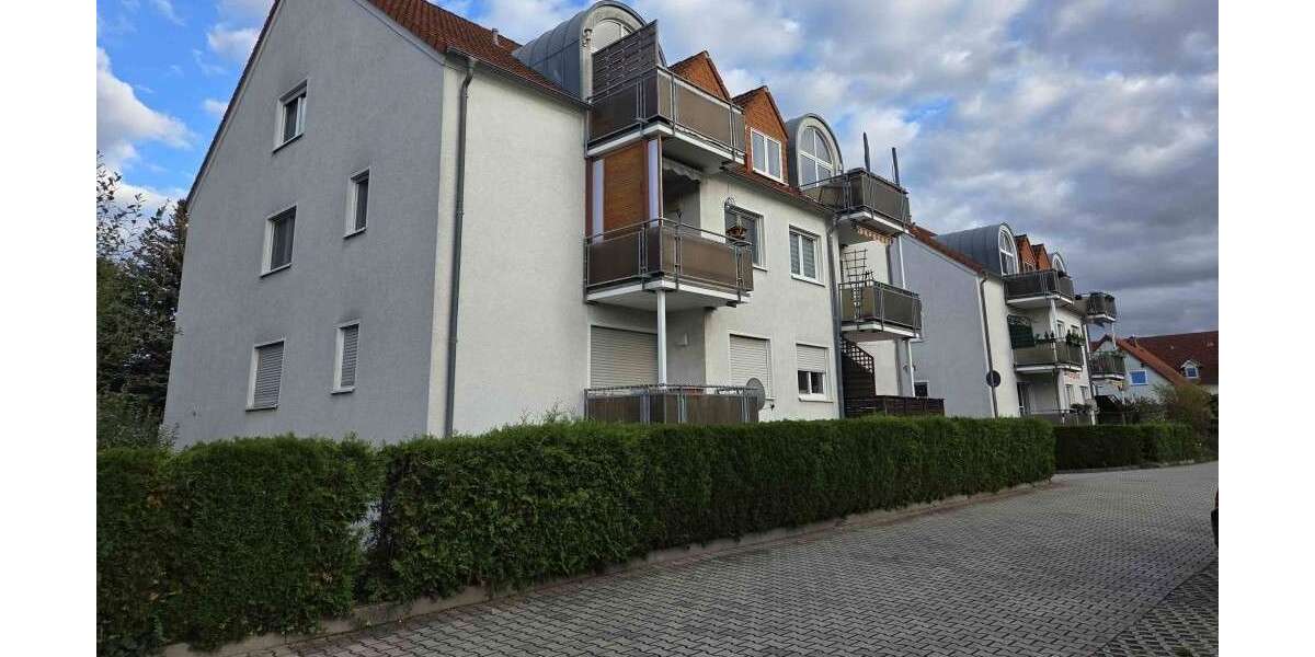 Etagenwohnung Weinböhla - 3 Zimmer, 71 m&sup2;, 150.000&euro; | Angebot:25543179