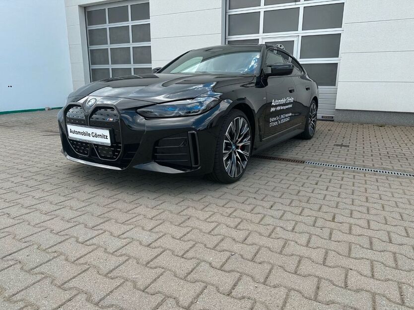 BMW i4 15.000 km 61.999 € Halsbrücke OT Erlicht 09633