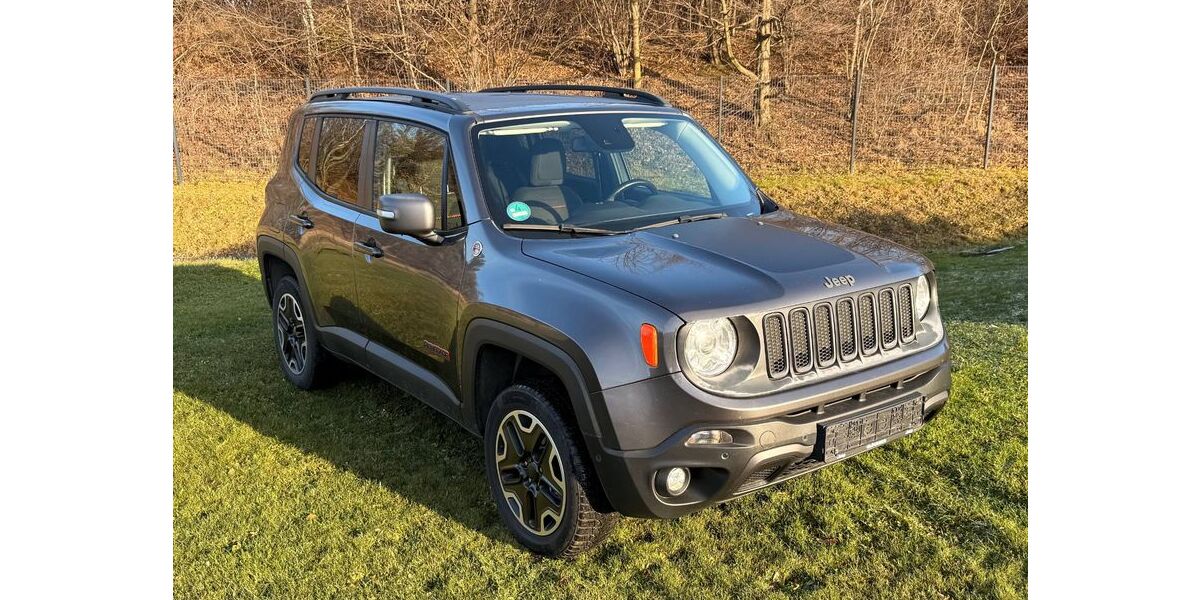 Jeep Renegade 159.872 km 11.999 &euro; Berggießhübel 01816