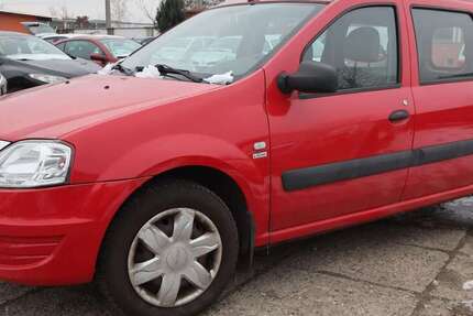 Dacia Logan 221.000 km 1.200 &euro; Dresden 01237