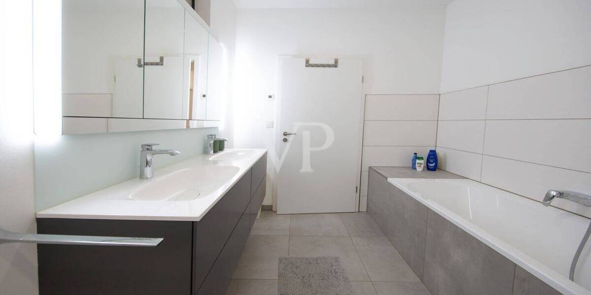 Bungalow Radebeul - 5 Zimmer, 215 m&sup2;, 697.500&euro; | Angebot:20592378