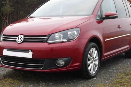 VW Touran 105.560 km 10.990 &euro; Priestewitz 01561