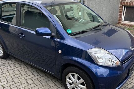 Daihatsu Sirion 212.000 km 2.700 &euro; Dresden 01139