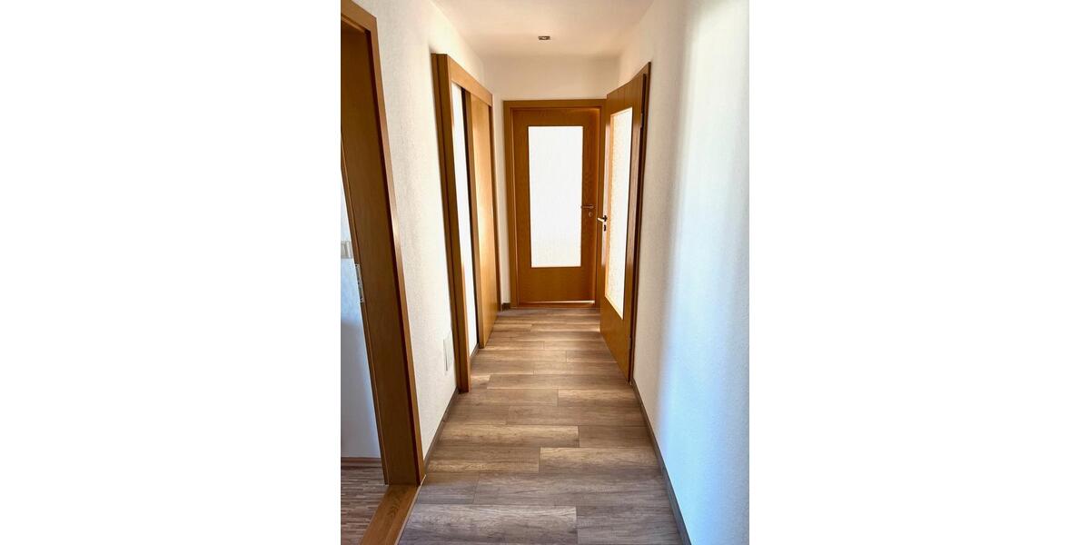 Etagenwohnung Klipphausen - 3 Zimmer, 60 m&sup2;, 390&euro; | Angebot:25551766