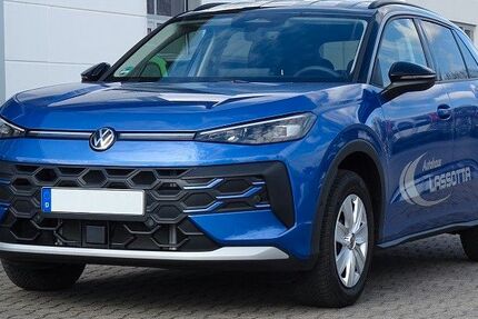 VW T-Roc 3.000 km 37.770 &euro; Meißen 01662