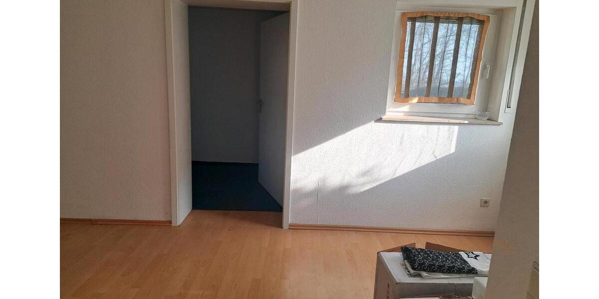 Etagenwohnung Dresden Cossebaude - 3 Zimmer, 60 m&sup2;, 500&euro; | Angebot:25803750