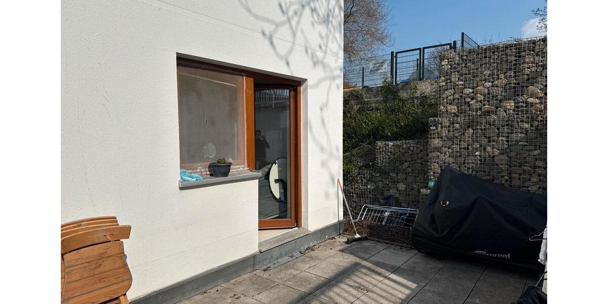 Erdgeschoßwohnung Dresden Prohlis - 1 Zimmer, 25 m&sup2;, 413&euro; | Angebot:25782337