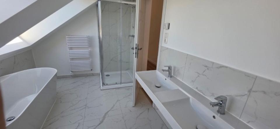 Dachgeschoßwohnung Dresden Cotta - 4 Zimmer, 120 m&sup2;, 1.500&euro; | Angebot:21638900