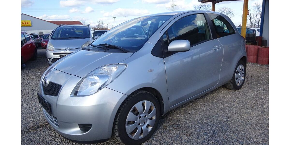 Toyota Yaris 162.055 km 1.300 &euro; Dresden 01219