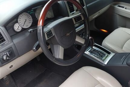 Chrysler 300C 300.000 km 3.500 &euro; Meissen 01662