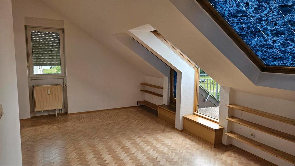 Dachgeschoßwohnung Pirna - 4.5 Zimmer, 110 m&sup2;, 309.000&euro; | Angebot:26944117