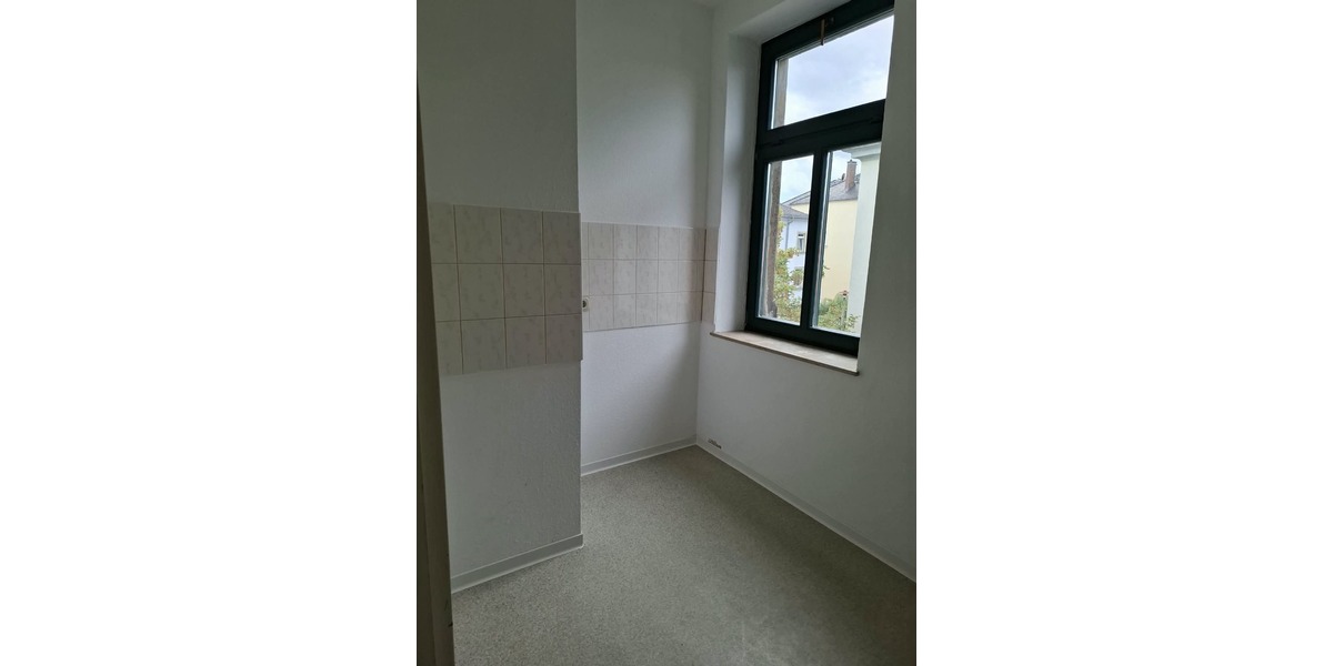 Cotta: 3-Zimmer-Wohnung mit Tageslichtbad - Etagenwohnung Dresden Cotta | Angebot:27398683