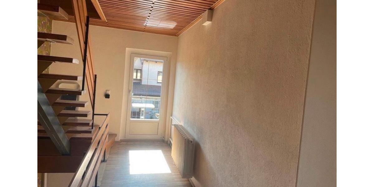 Einfamilienhaus Weinböhla - 5 Zimmer, 170 m&sup2;, 300.000&euro; | Angebot:27006211