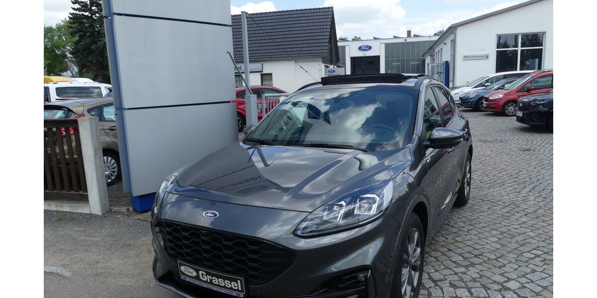 Ford Kuga 15.900 km 24.850 &euro; Weinböhla 01689