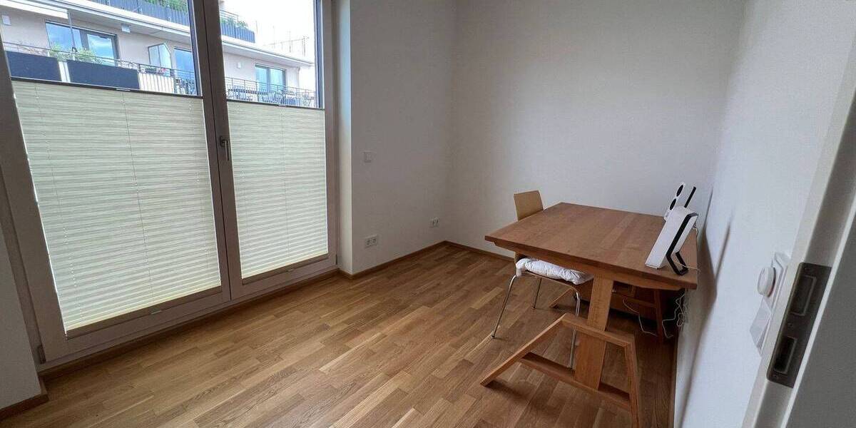 Etagenwohnung Dresden Pieschen-Süd - 3 Zimmer, 69 m&sup2;, 1.470&euro; | Angebot:26816868