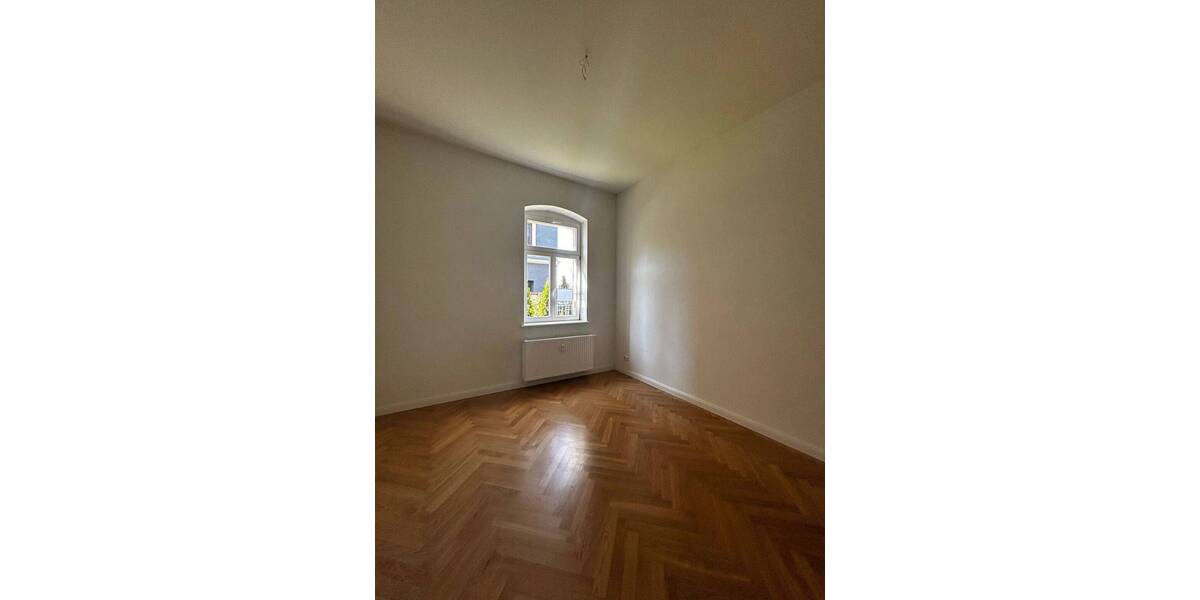 Etagenwohnung Dresden Friedrichstadt - 3 Zimmer, 96 m&sup2;, 1.450&euro; | Angebot:26910378