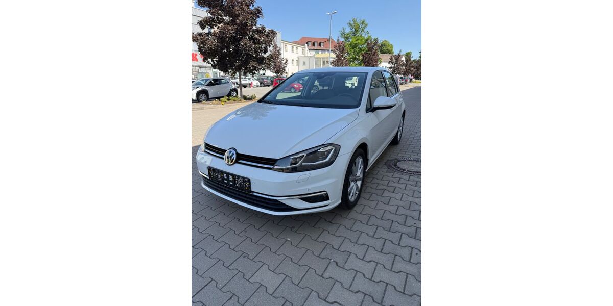 VW Golf 39.990 km 18.290 &euro; Dresden 01187