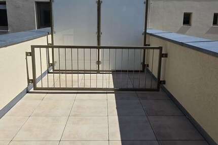 Wohnung Dresden Neustadt - 4 Zimmer, 107 m&sup2;, 1.920&euro; | Angebot:26908323