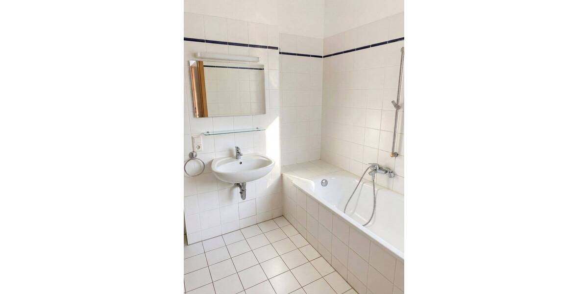 Etagenwohnung Dresden Pieschen-Süd - 3 Zimmer, 75 m&sup2;, 610&euro; | Angebot:26929532
