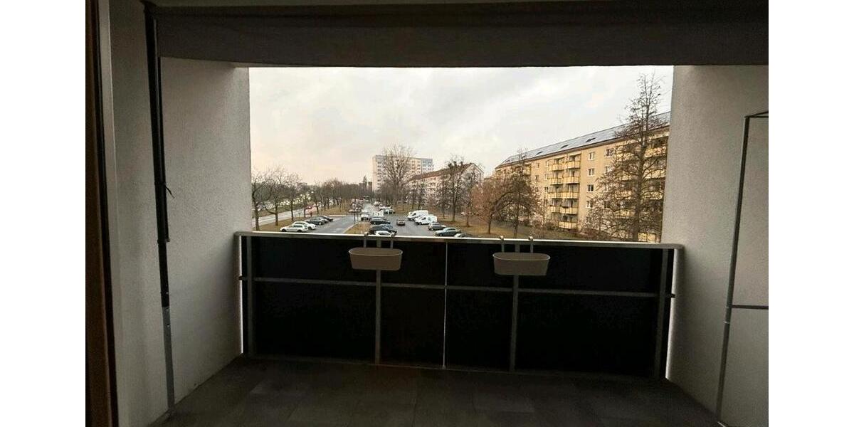 Etagenwohnung Dresden Neustadt - 4 Zimmer, 99 m&sup2;, 1.433&euro; | Angebot:26297238