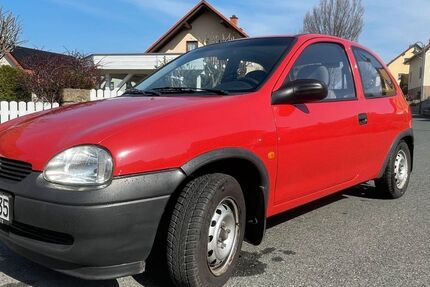 Opel Corsa 26.989 km 2.950 &euro; Pirna 01796