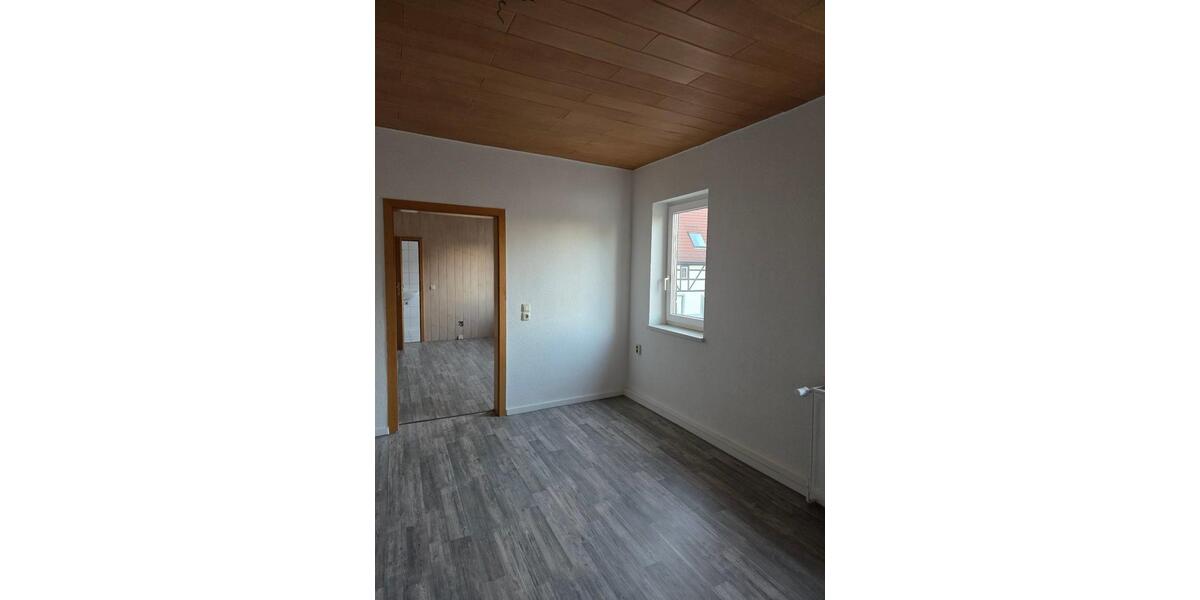 Etagenwohnung Klipphausen - 1.5 Zimmer, 39 m&sup2;, 250&euro; | Angebot:24788046