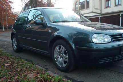 VW Golf 151.855 km 1.100 &euro; Meissen 01662