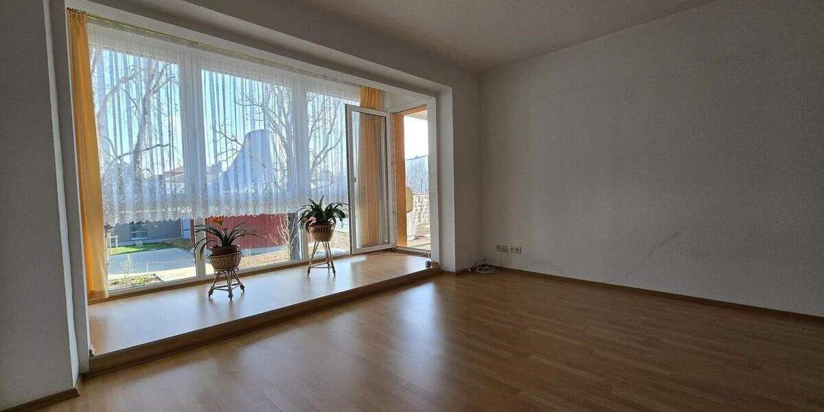 Etagenwohnung Dresden Leuben - 3 Zimmer, 73 m&sup2;, 734&euro; | Angebot:25834712