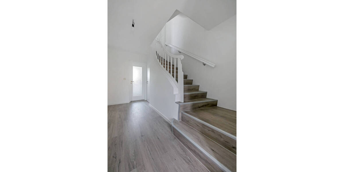 Reihenmittelhaus Stolpen - 4 Zimmer, 83 m&sup2;, 1.000&euro; | Angebot:26540092