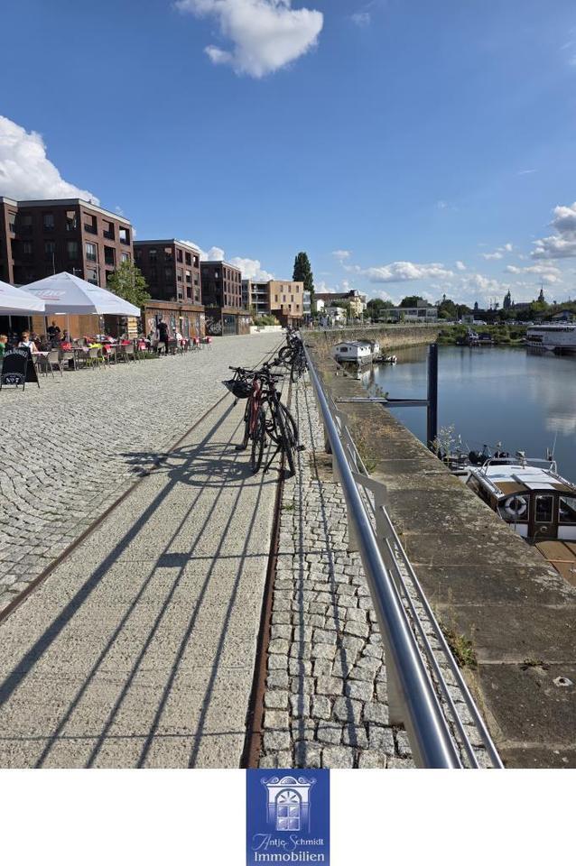 ERSTBEZUG! Interessante 3-Zimmerwohnung an der Elbe! 2 Balkone, Barrierefrei, Lift! zimmer