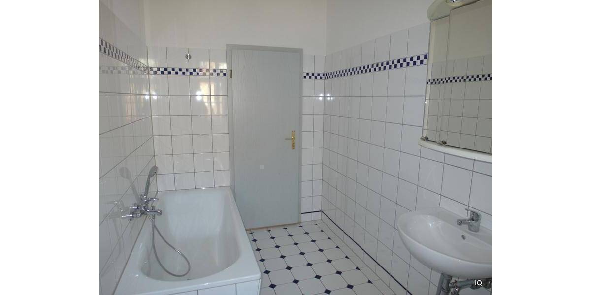 Etagenwohnung Meißen Altstadt - 2 Zimmer, 50 m&sup2;, 305&euro; | Angebot:26556535