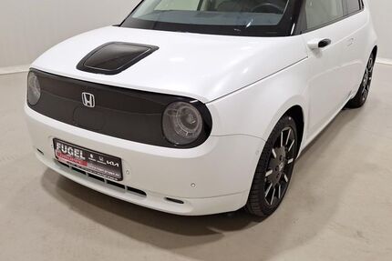 Honda e 28.365 km 17.499 € Dresden 01157