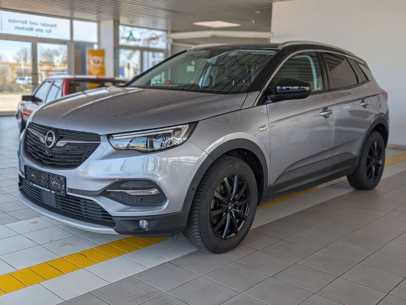 Opel Grandland (X) 109.000 km 12.500 € Nossen 01683