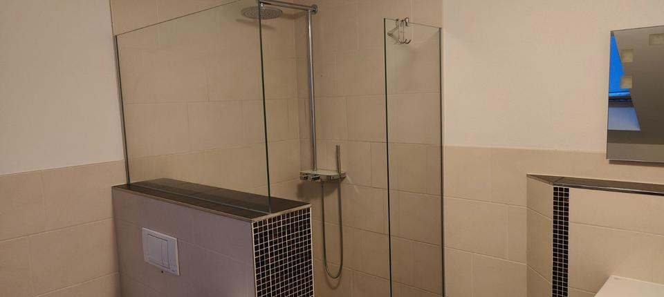 Einfamilienhaus Dresden Cossebaude - 10 Zimmer, 350 m&sup2;, 3.200&euro; | Angebot:25786657