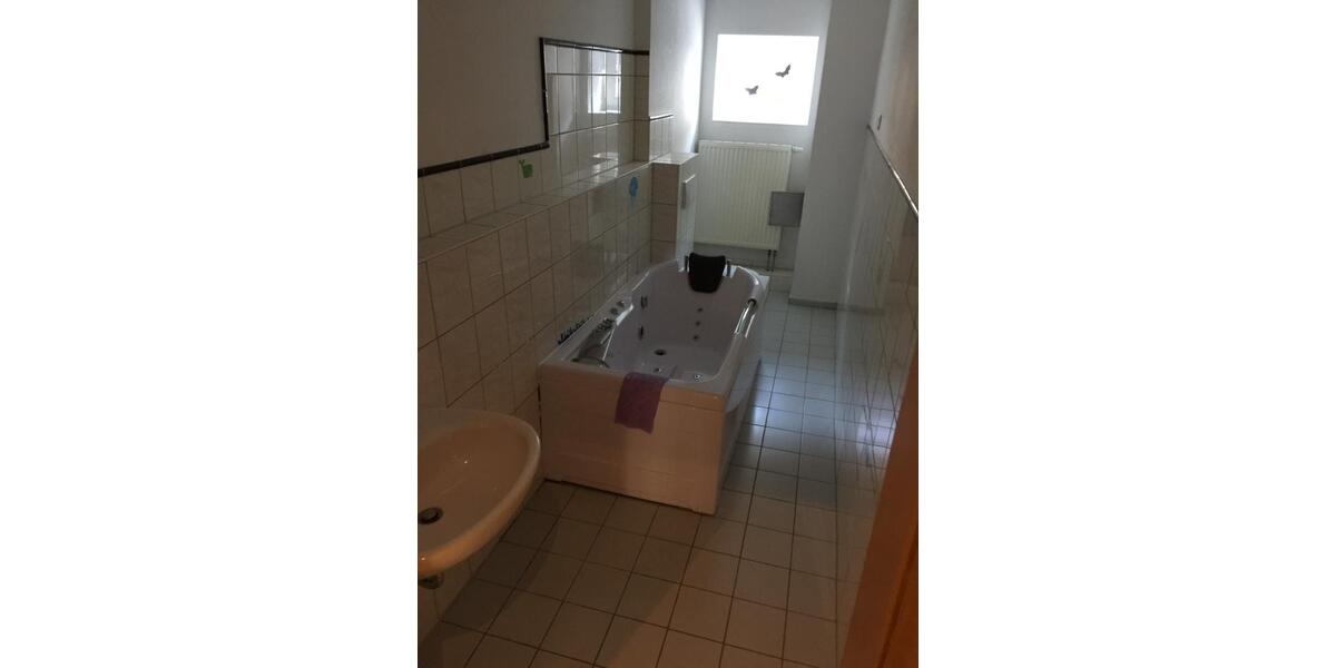 Erdgeschoßwohnung Glashütte - 4 Zimmer, 118 m&sup2;, 770&euro; | Angebot:26381417
