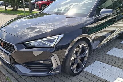 Cupra Leon 36.142 km 27.680 &euro; Dresden-Altfranken 01156