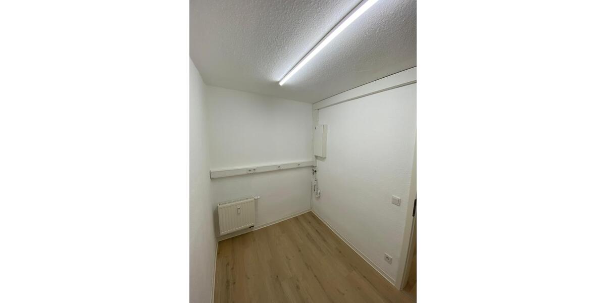 Etagenwohnung Dresden Prohlis - 2.5 Zimmer, 62 m&sup2;, 790&euro; | Angebot:25300247