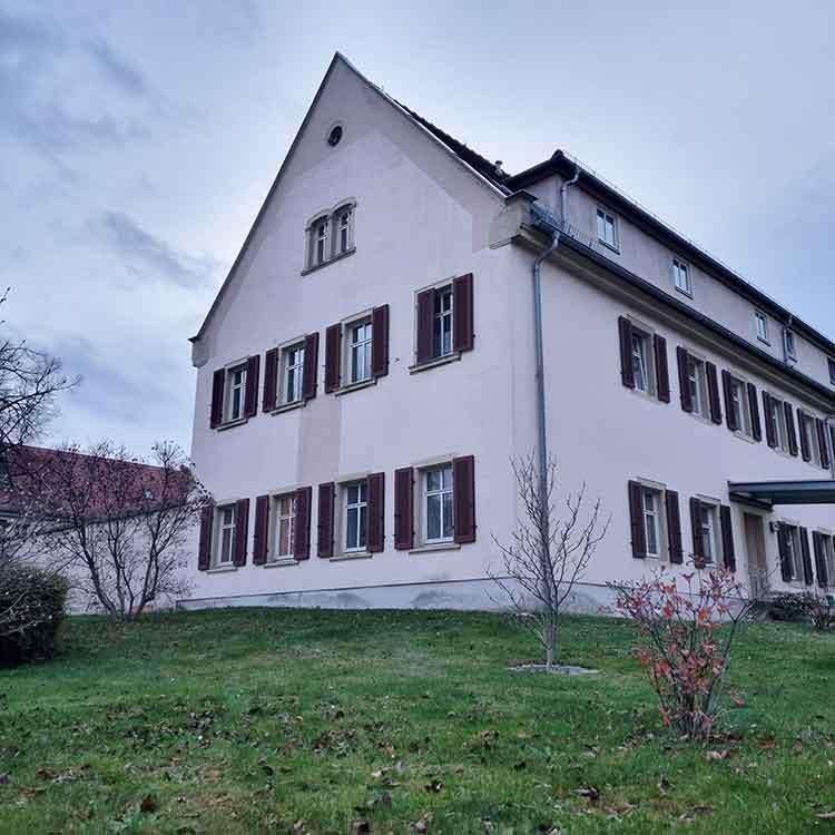 Wohnung zum Kaufen in Bannewitz 209.000 € 84.5 m²